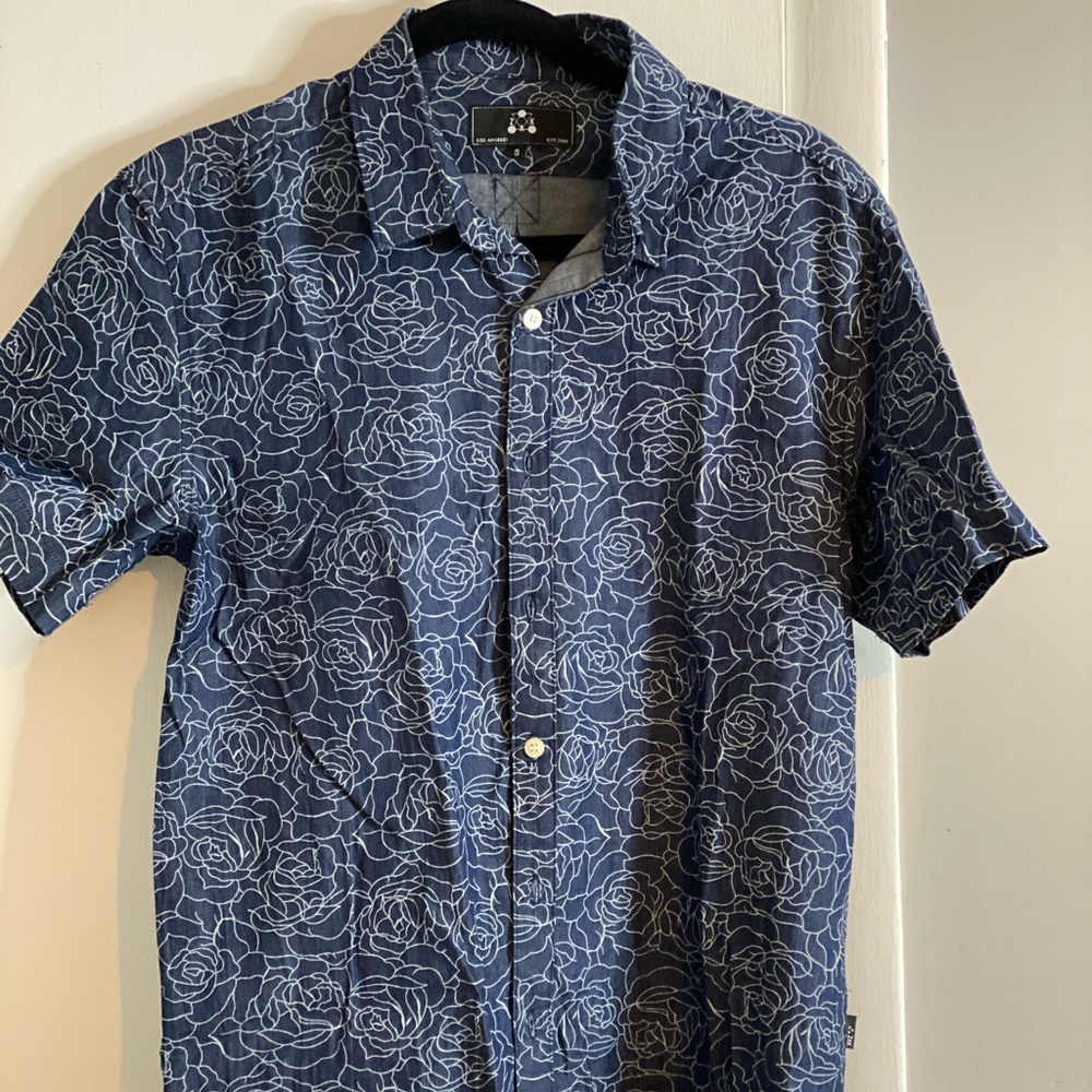 Flowery shirt